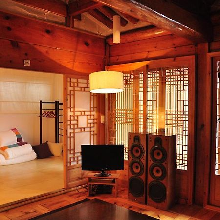 Hueahn Hanok Guesthouse 首爾 外观 照片