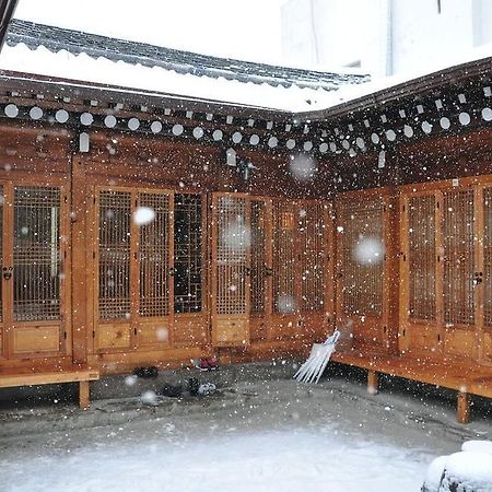 Hueahn Hanok Guesthouse 首爾 外观 照片