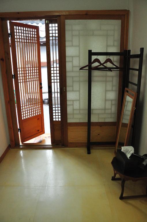 Hueahn Hanok Guesthouse 首爾 客房 照片