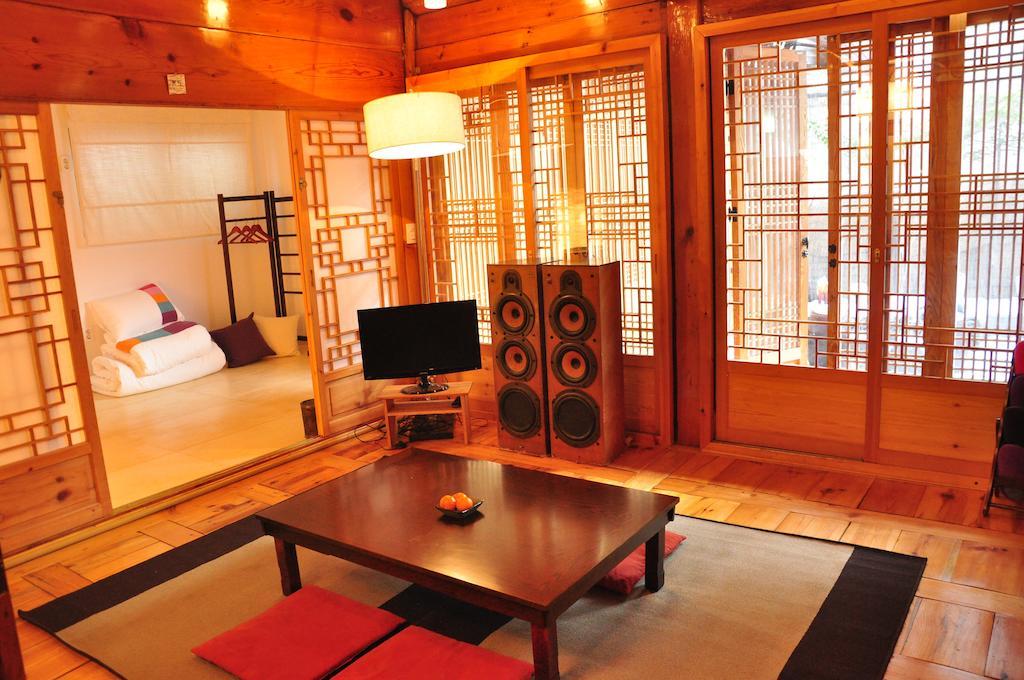 Hueahn Hanok Guesthouse 首爾 外观 照片